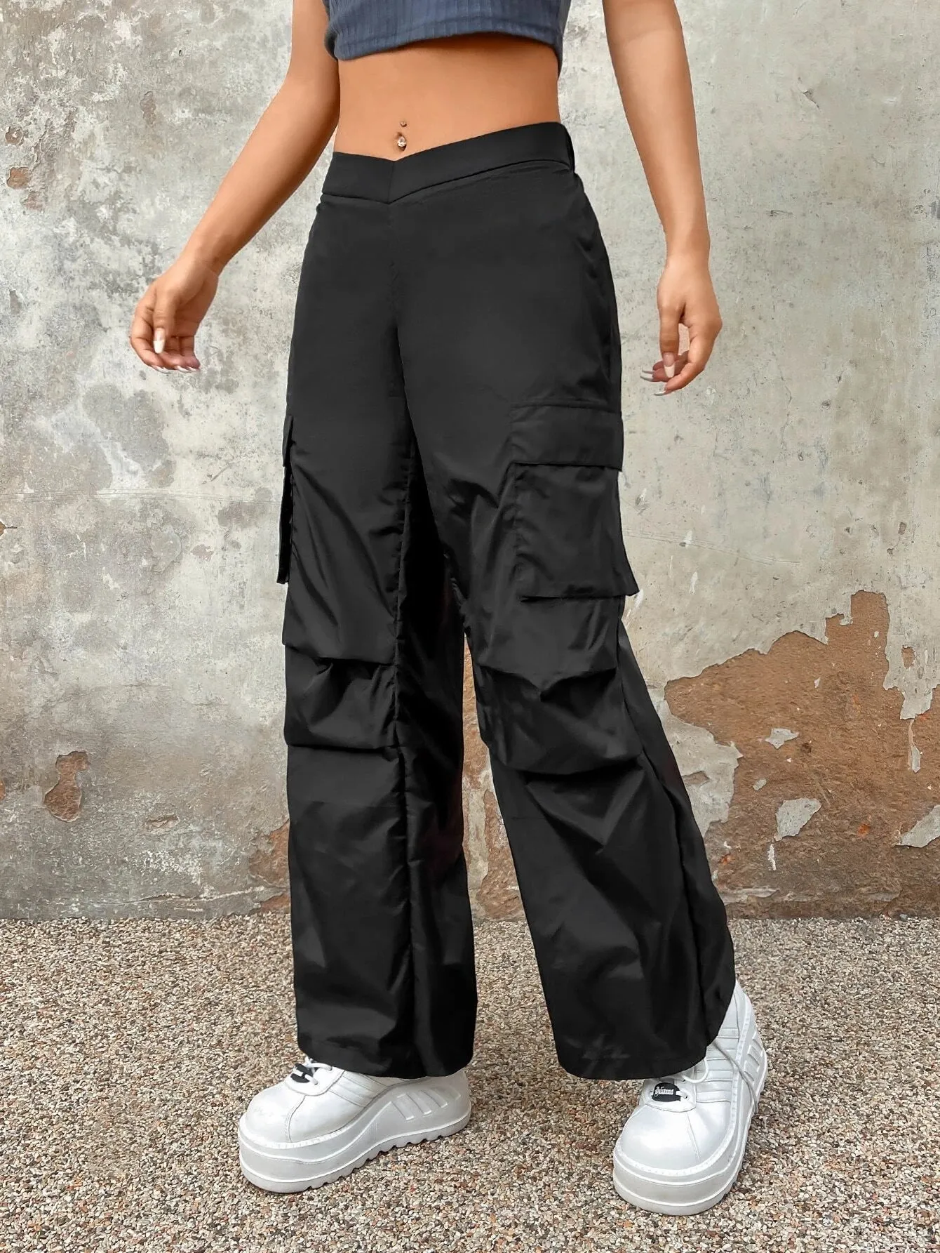 Flap Pocket Side Ruched Cargo Pant