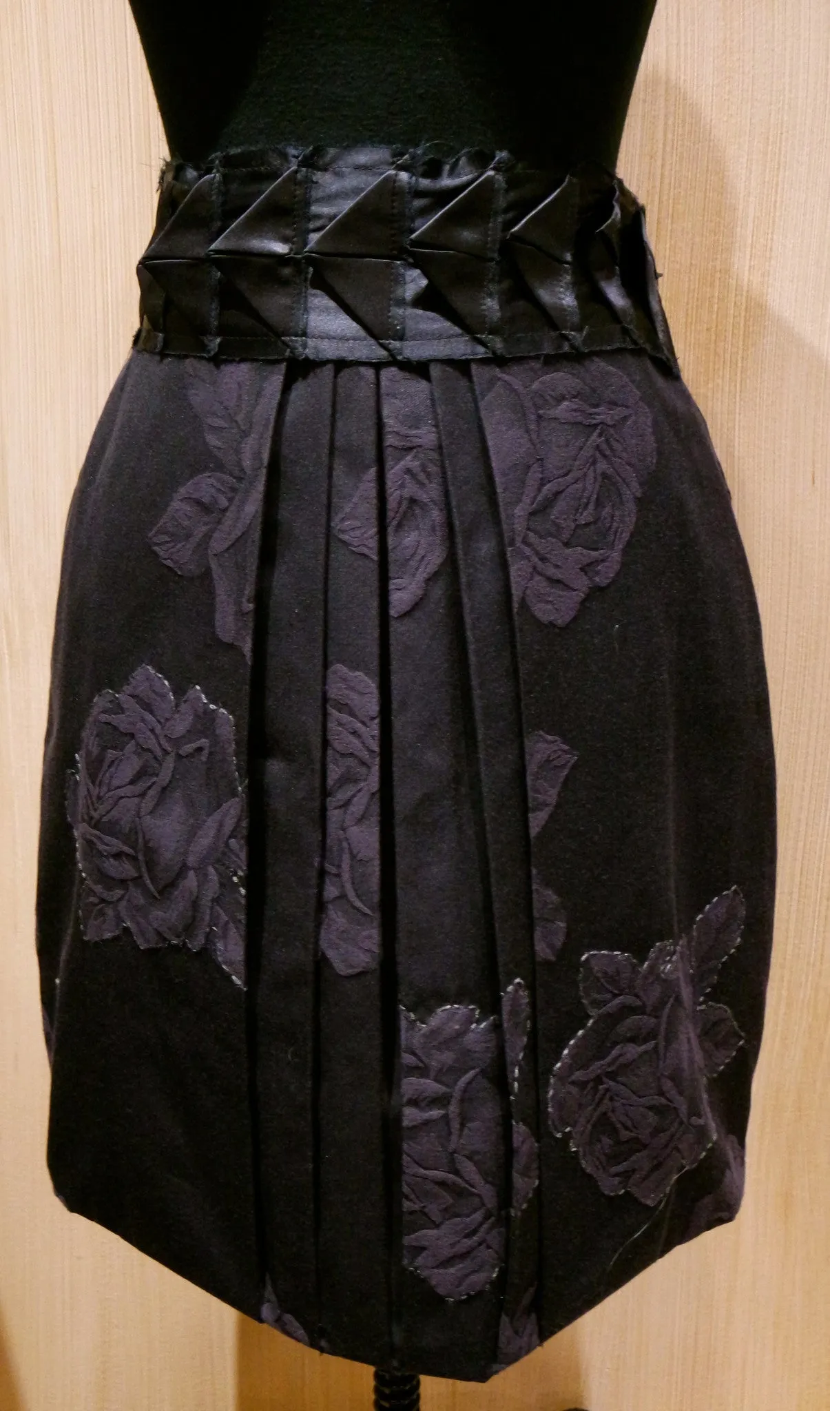 No Dress Code Embroidered Floral Skirt with Silk Pleated Waistband